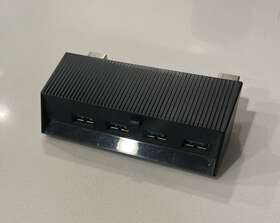 Svv509 Insignia Black 4-port High Speed Usb Hub For Ps4 Pro And Slim 4e