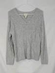 Euc St. John's Bay Light Gray Cable Knit V-neck Sweater Women's Sz Large Winter. Fixed Price $20.00.